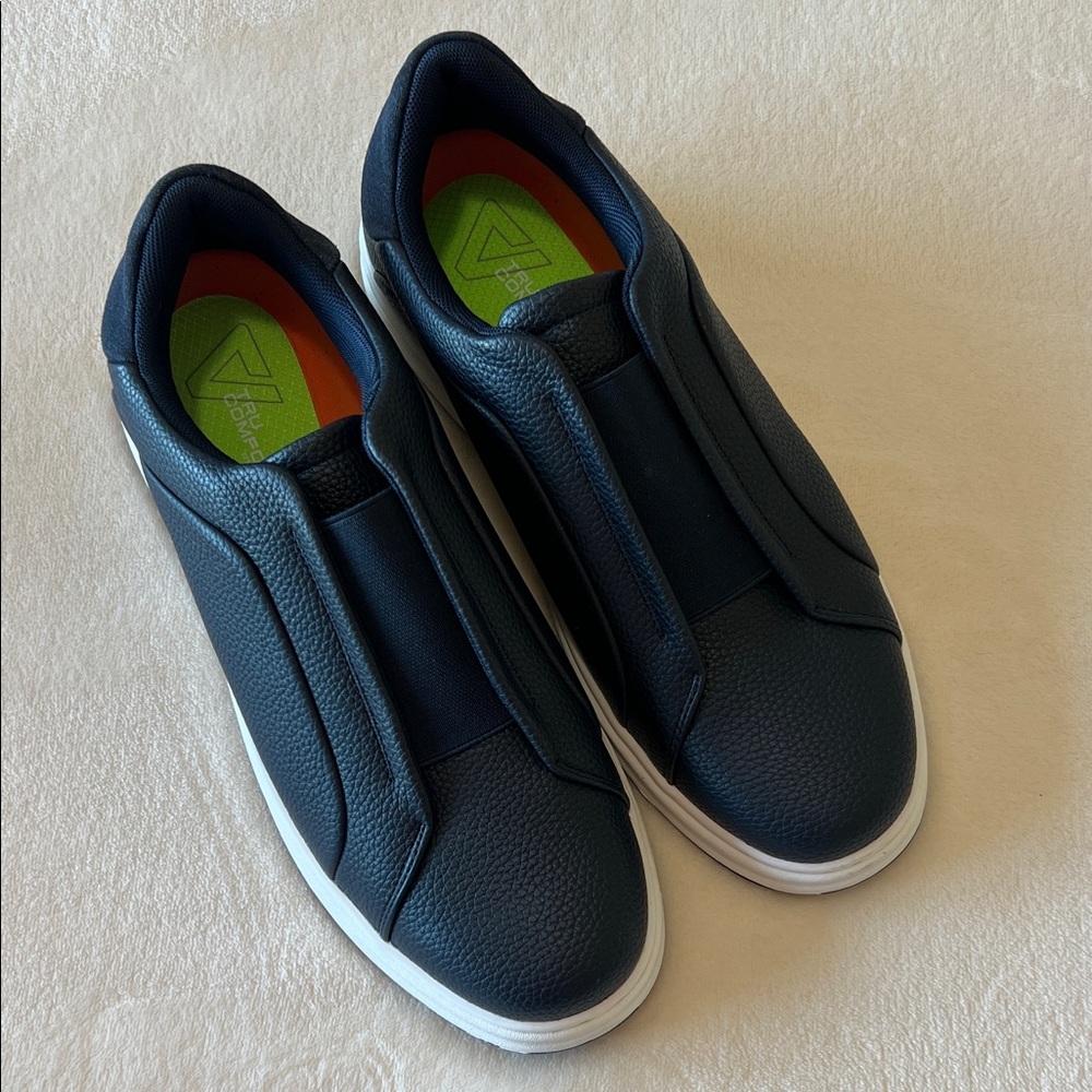 Men's Slip-On Pebbled Leather Loafers in Black with White Sole